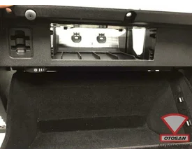 vw-passat-b8-2017-dashboardkastje-handschoenenkastje — foto 2