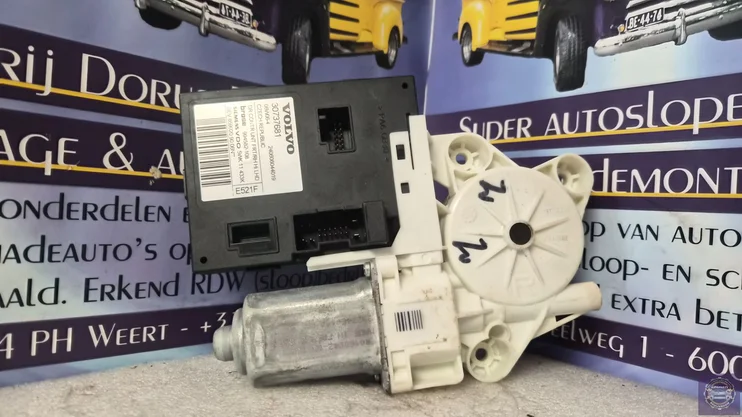 volvo-v50-electrisch-raam-motor-rechts-voor-30737681 — foto 2