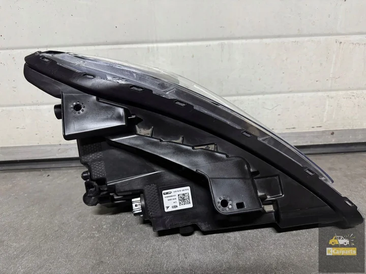 92102q0600-hyundai-bayon-full-ledlamp-links-rechts — foto 11