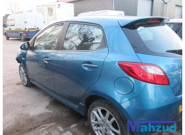 2012-mazda-2-plaatwerk-carrosserie-scherm-dorpel-dak-stijl