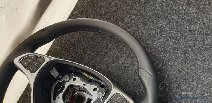 leder-stuurwiel-w205-cklasse-mercedes-0005605003-flippers-stuurwielbediening-origineel-gebruikt-2015-2020 — foto 6