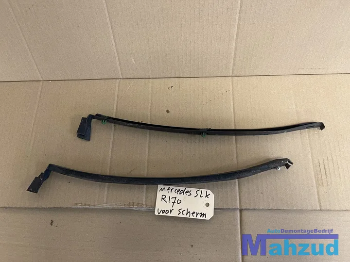 mercedes-slk-r170-rubber-onder-scherm-zijscherm — foto 2