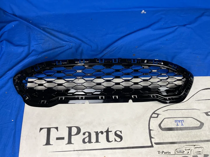ford-fiesta-mk8-grille-zwart-glans-gril-rooster-voorbumper-bumper — foto 2