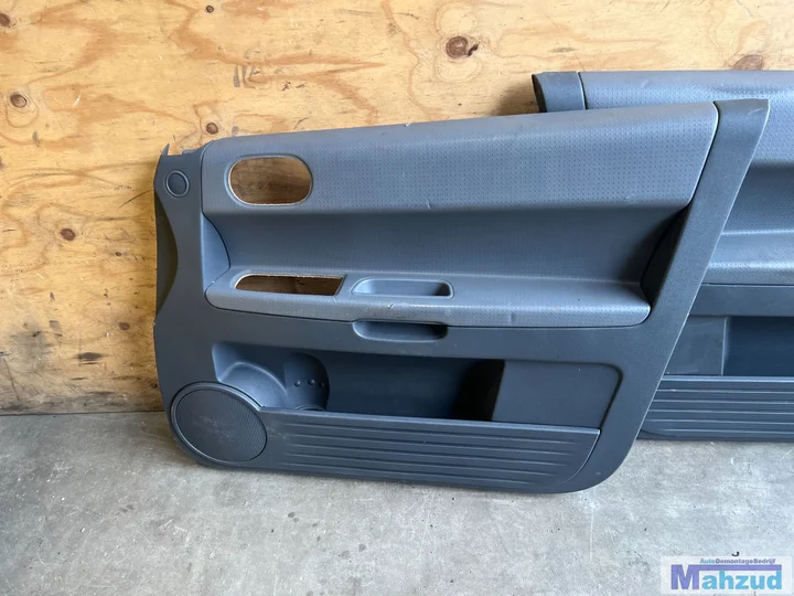 mitsubishi-colt-6-interieur-5deurs-stoel-bank-20032009 — foto 14