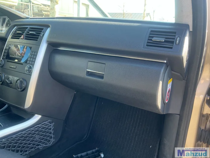 mercedes-b-klasse-b150-brons-791-demontage-sloop-onderdelen — foto 16