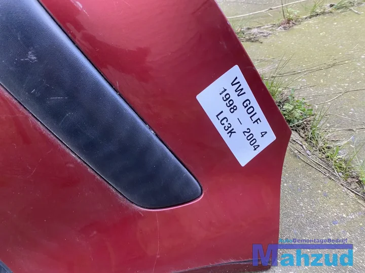 vw-golf-4-rood-lc3k-achterbumper-19982003-hatchback — foto 4