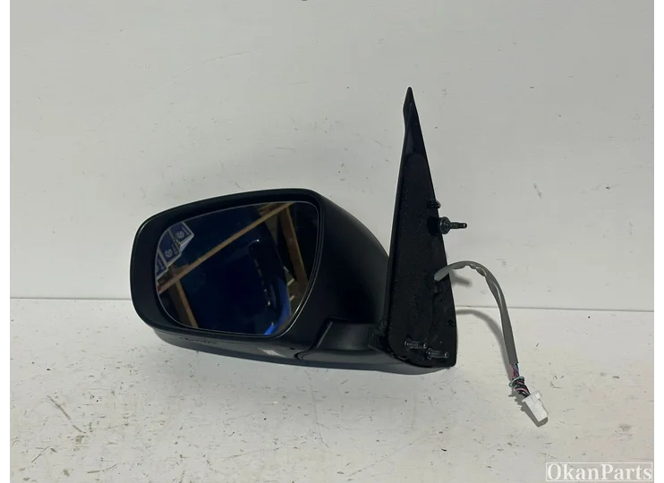 Suzuki Swift left outside mirror left