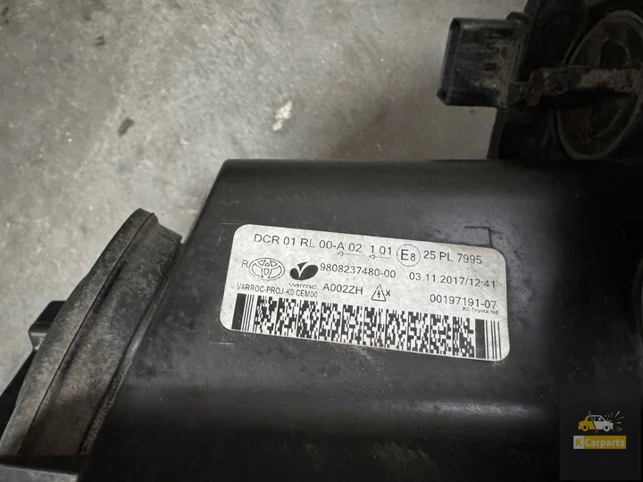 toyota-proace-xenonlamp-rechts-9808237480 — foto 2