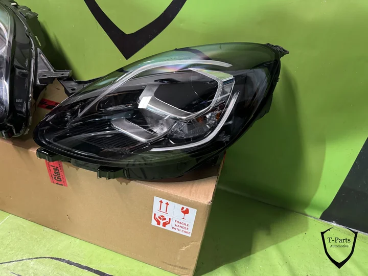 ford-puma-koplamp-lamp-set-link-rechts-2491053-2491065 — foto 2