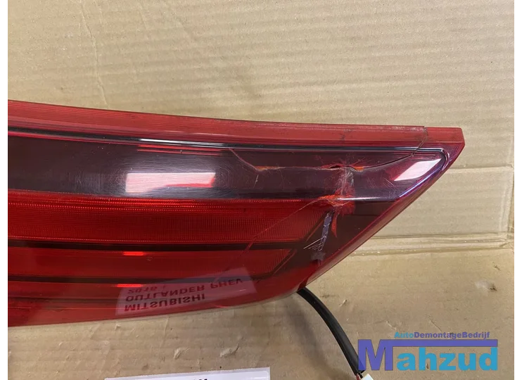 mitsubishi-outlander-phev-achterlicht-links-binnen-20152021