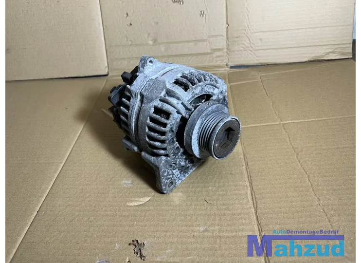 renault-clio-3-14-16v-dynamo-120a-8200325823
