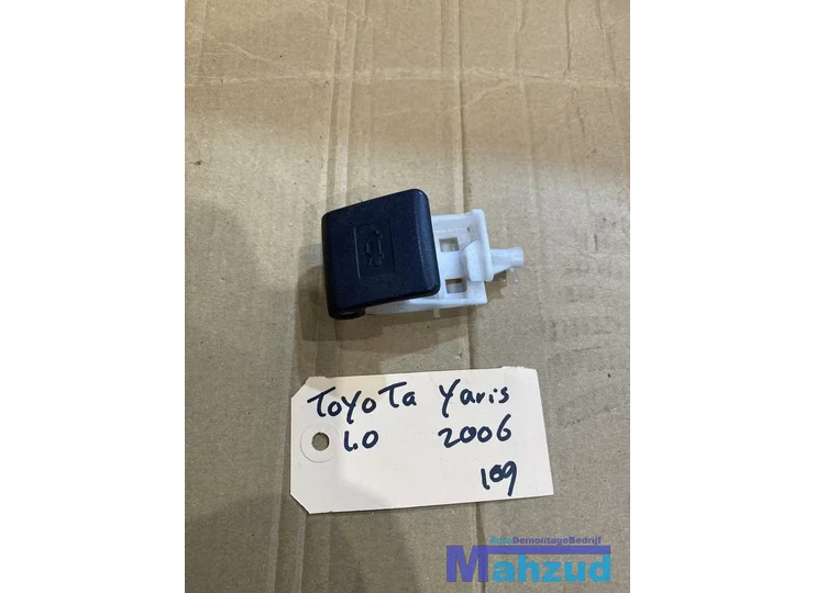 TOYOTA YARIS P9 motorkap hendel