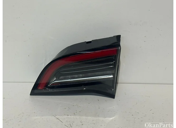 Feu arrière droit LED Tesla Model Y 1502089-00-B