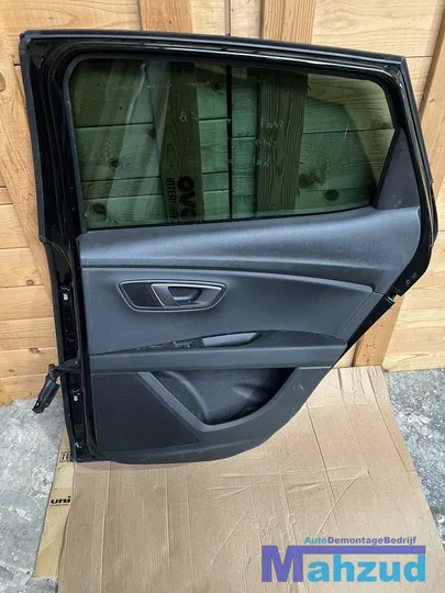 seat-leon-5fb-zwart-rechts-achter-deur-portier-20122020 — foto 4