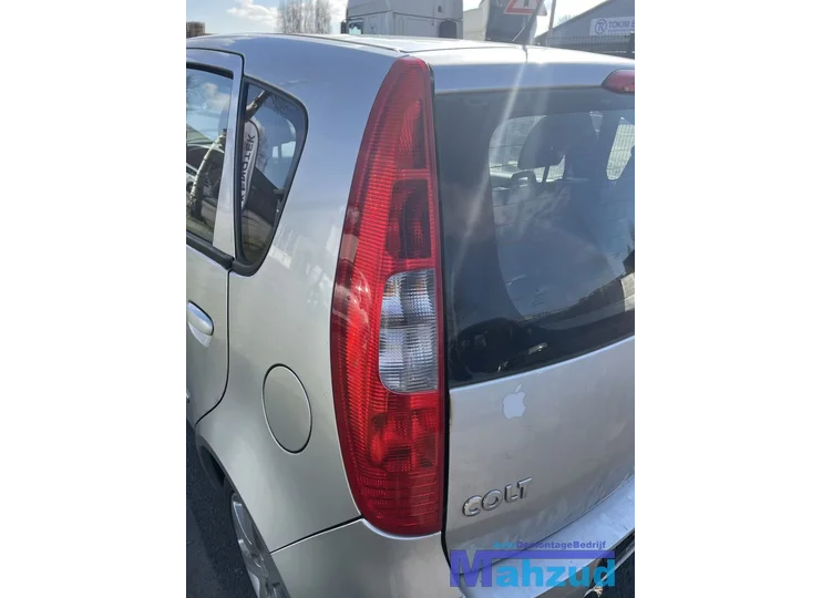 Mitsubishi colt 6 links achterlicht 2004-2014