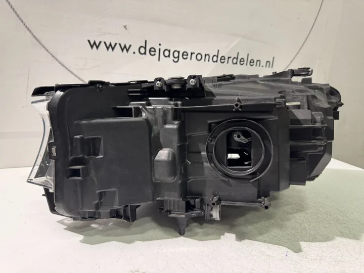 bmw-g30-g31-5-serie-led-koplamp-rechts-8499112 — foto 4