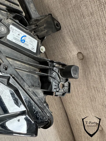 peugeot-308-koplamp-links-9851673380 — foto 4