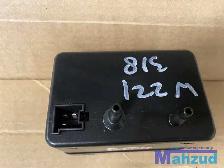 mercedes-w221-centrale-deurvergrendeling-module-0008002548 — foto 3