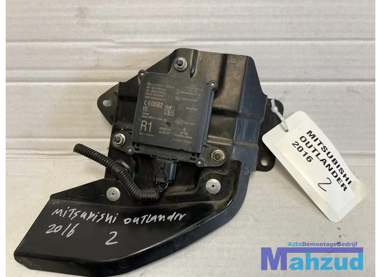MITSUBISHI OUTLANDER PHEV dodehoek module 2015+ 8638A147