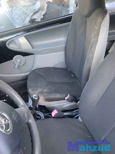 2006-toyota-aygo-10-1krfe-zwart-211-demontage-onderdelen — foto 20