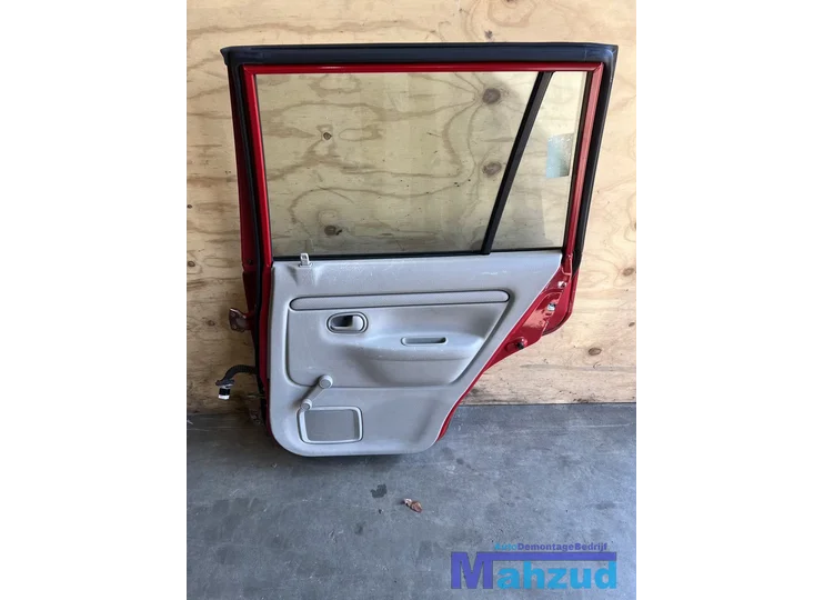 mazda-demio-rood-su-rechts-achter-deur-portier-19962003