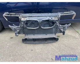 bmw-3-serie-e46-325i-voorfront-frontplaat-met-koelvin