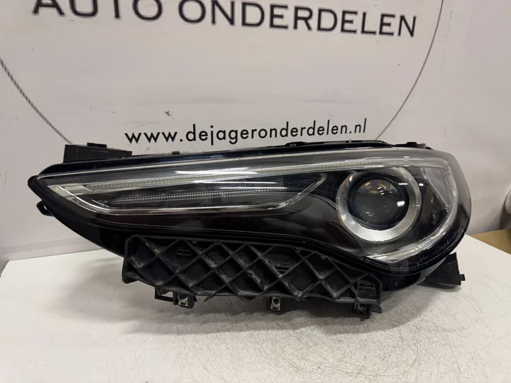alfa-romeo-stelvio-koplamp-xenon-links-50559300-compleet — foto 3