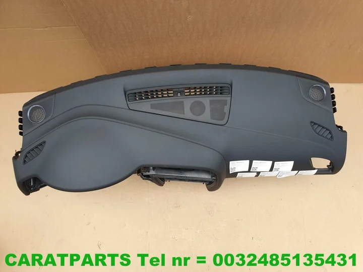 8t1857041f-8t1857003c-8t1857003d-audi-a5-dashboard-a5 — foto 3