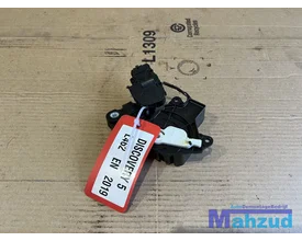 land-rover-discovery-5-l462-kachelklep-stelmotor-2017