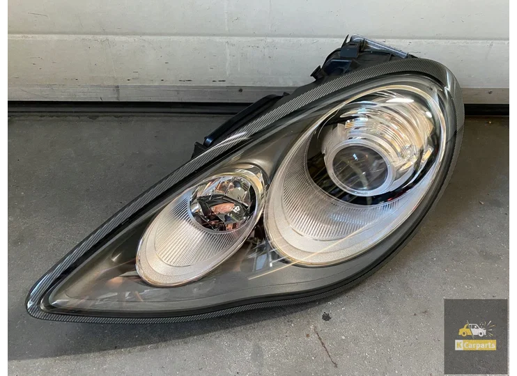 Porsche Panamera 970 avec lampe xénon gauche