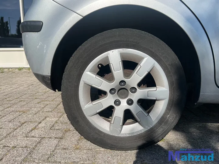 vw-polo-velgen-5x100-571-15-inch-velgen-bluemotion — foto 6
