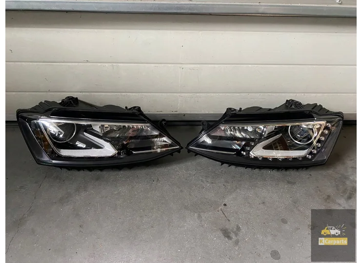 5C7941751.E, VW Jetta 5C bi xenon LED set