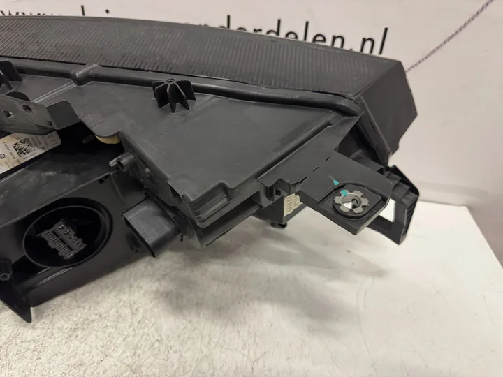 vw-id4-id4-id-4-iq-led-koplamp-links-11b941035n-2020 — foto 4