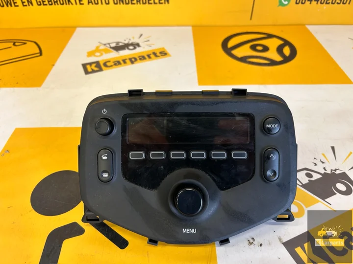 auto-radio-toyota-aygo-citroen-c1-peugeot-108-861200h050 — foto 2