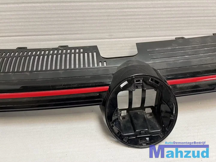 vw-golf-8-gti-grille-2021 — foto 5