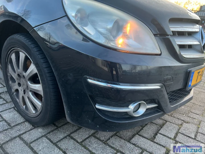 mercedes-b-klasse-w245-zwart-191-voorbumper-20052011 — foto 4