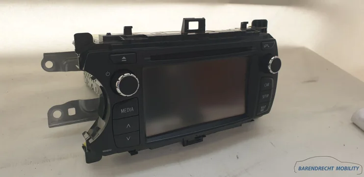 multimedia-systeem-navigatie-toyota-yaris-iii-861400d040-touchscreen-origineel-gebruikt-2010-2018 — foto 3