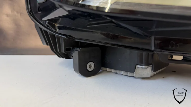 rechts-koplamp-audi-q2-lift-led-matrix-81a941036 — foto 8