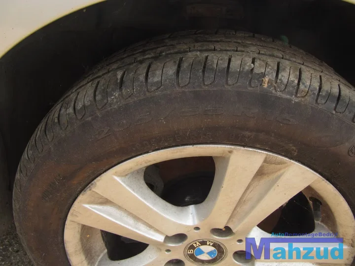2007-bmw-118d-e81-18d-demontage-sloop-in-onderdelen-8 — foto 14
