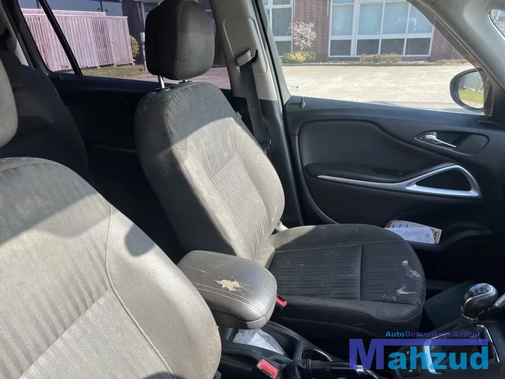 opel-zafira-c-tourer-14-turbo-a14net-b14net-41e-onderdelen — foto 15