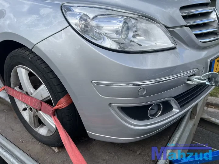 mercedes-b-klasse-w245-zilver-761-voorbumper-20052011 — foto 5