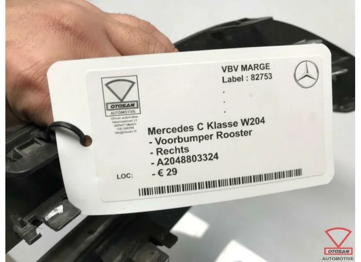 Mercedes C Klasse W204 Voorbumper Rooster Rechts A2048803324