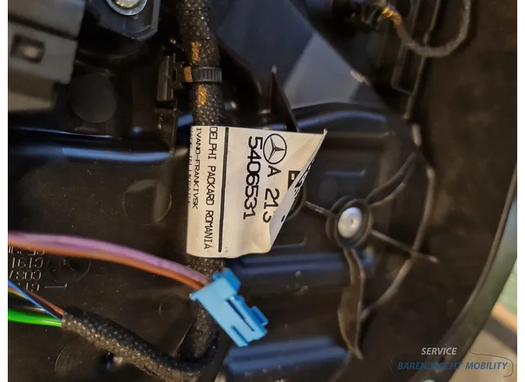 mercedes-w213-e-klasse-sedan-raam-mechanisme-motor-ruit-slot-mechaniek-module-links-achter-la-a2139004709-origineel-nette-staat-gebruikt-2016-2017-2018-2019-2020-2021-barendrecht-mobility-service