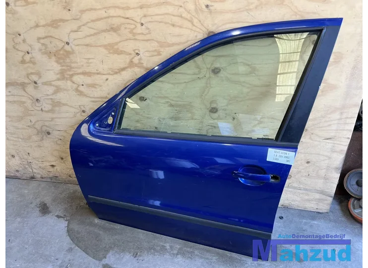 SEAT LEON 1 BLAUW L5S5 links voor deur 1999-2005