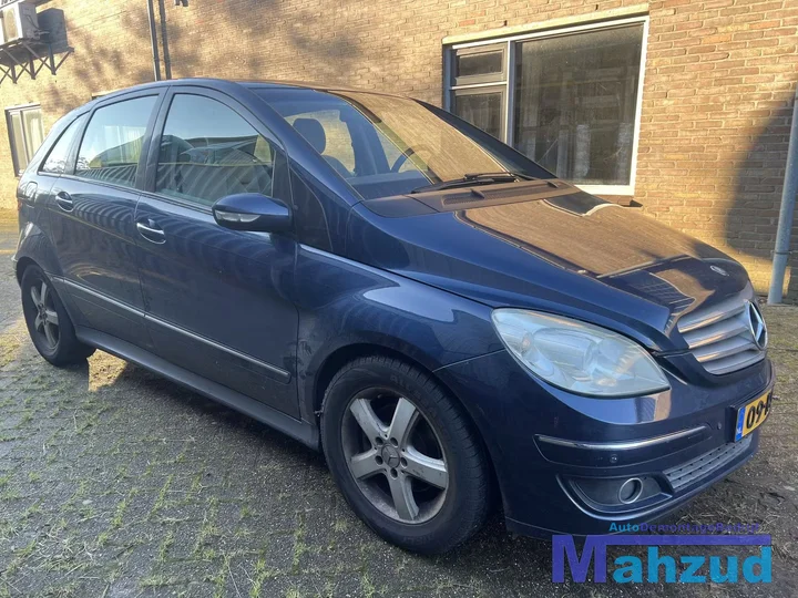 mercedes-b-klasse-w245-20-blauw-375-onderdelen-266960-motor — foto 7