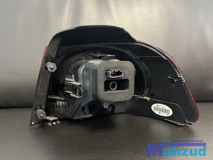 vw-golf-6-links-buiten-achterlicht-20092013 — foto 3