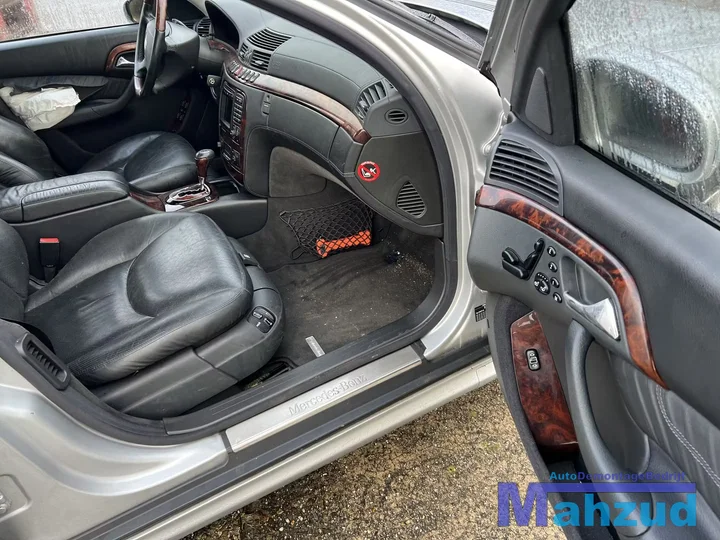 2000-mercedes-s-klasse-w220-s-55-amg-113986-zilver-744-onderdelen — foto 38