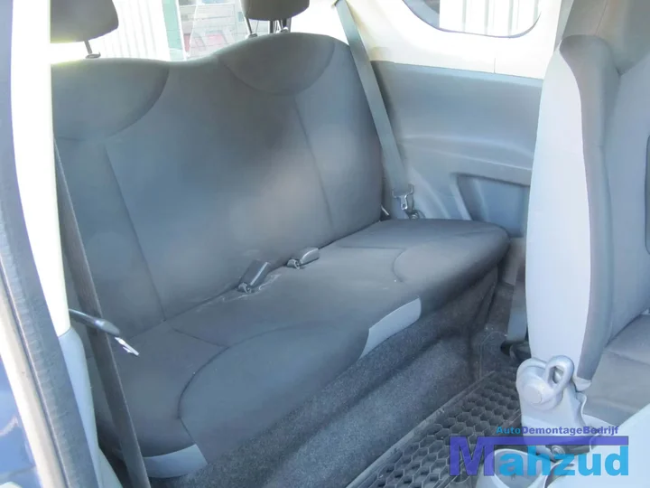2009-toyota-aygo-10-8r3-demontage-sloop-in-onderdelen-245 — foto 9
