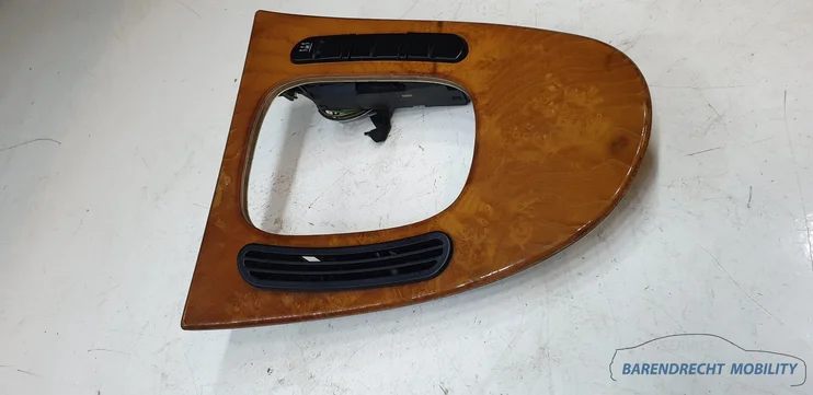 middenconsole-w209-clk-mercedes-pook-afdekkap-a2032674810-standkachel-origineel-gebruikt-2001-2008 — foto 4