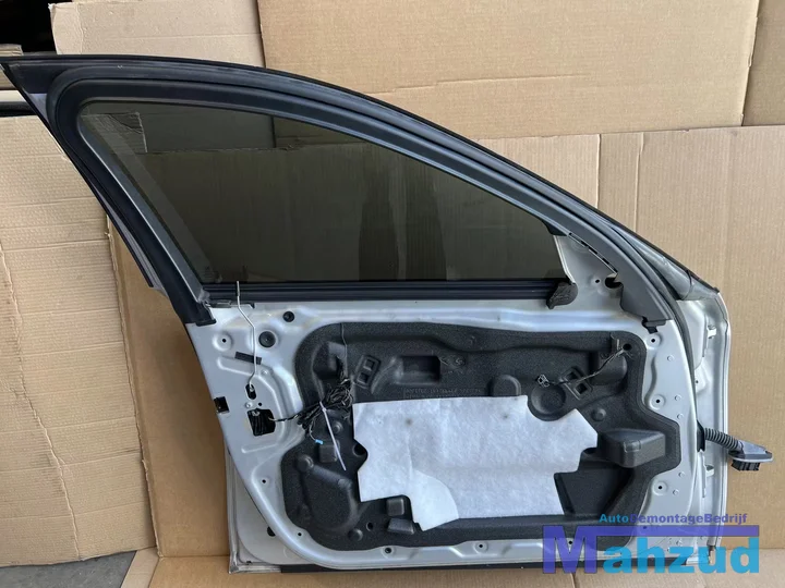 bmw-5-serie-f10-grijs-links-voor-deur-portier-20092016 — foto 4